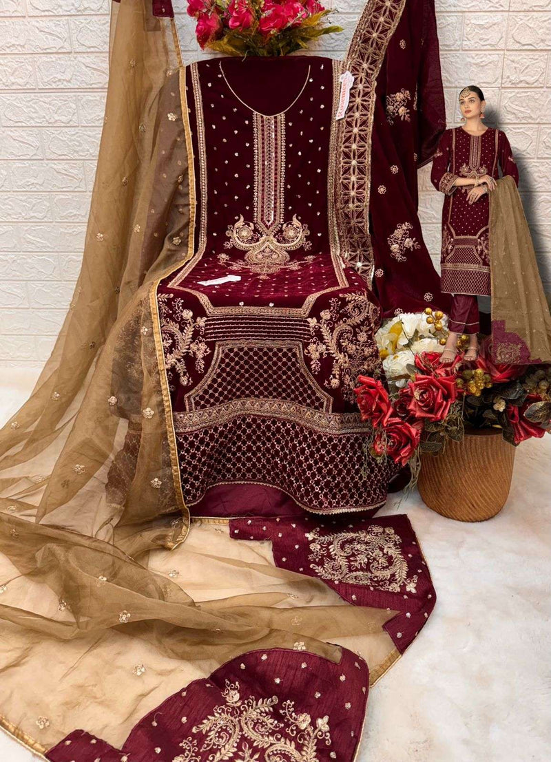 Fepic Rosemeen V 17031 Velvet Embroidered Pakistani Designer Salwar Kameez