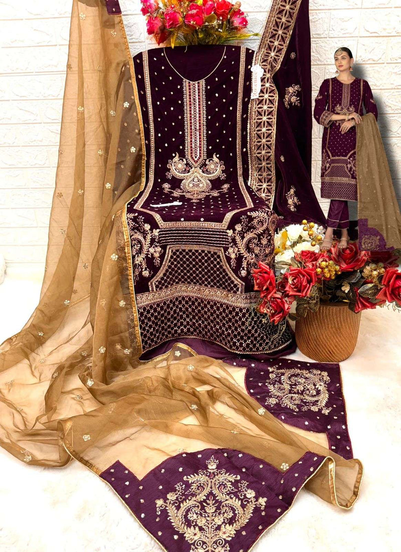 Fepic Rosemeen V 17031 Velvet Embroidered Pakistani Designer Salwar Kameez