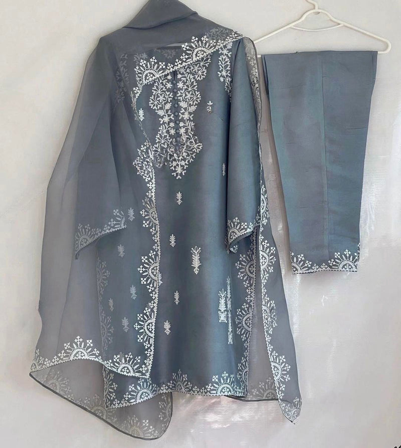 Hk DNO Hk 1535 Georgette With Fancy Embroidery Pakistani Kurtis