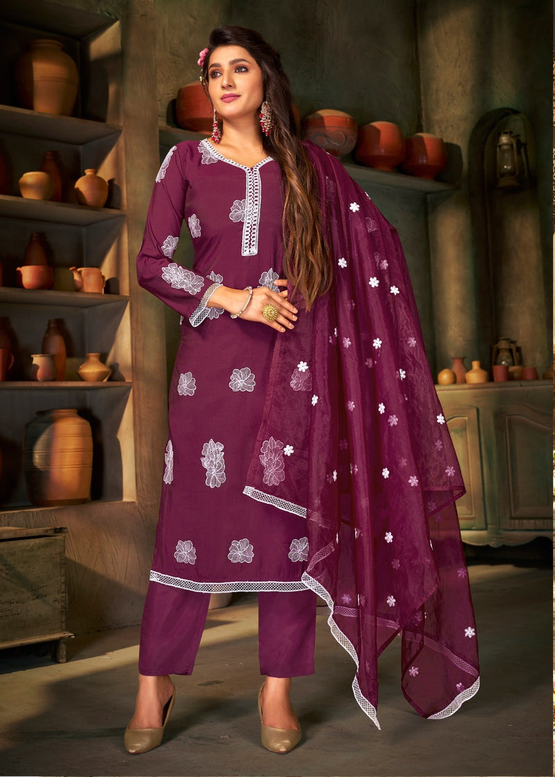 Banwery Fashion Peri Peri Silk Embroidery Designer Kurtis