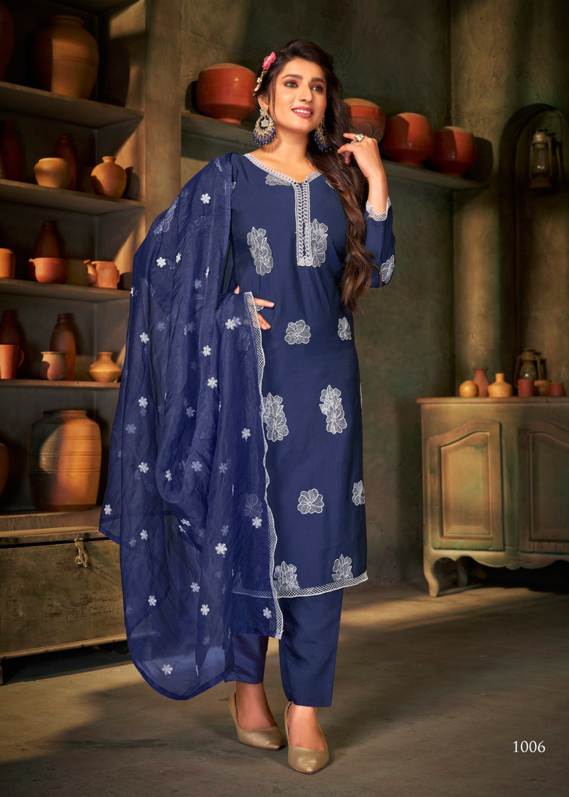 Banwery Fashion Peri Peri Silk Embroidery Designer Kurtis
