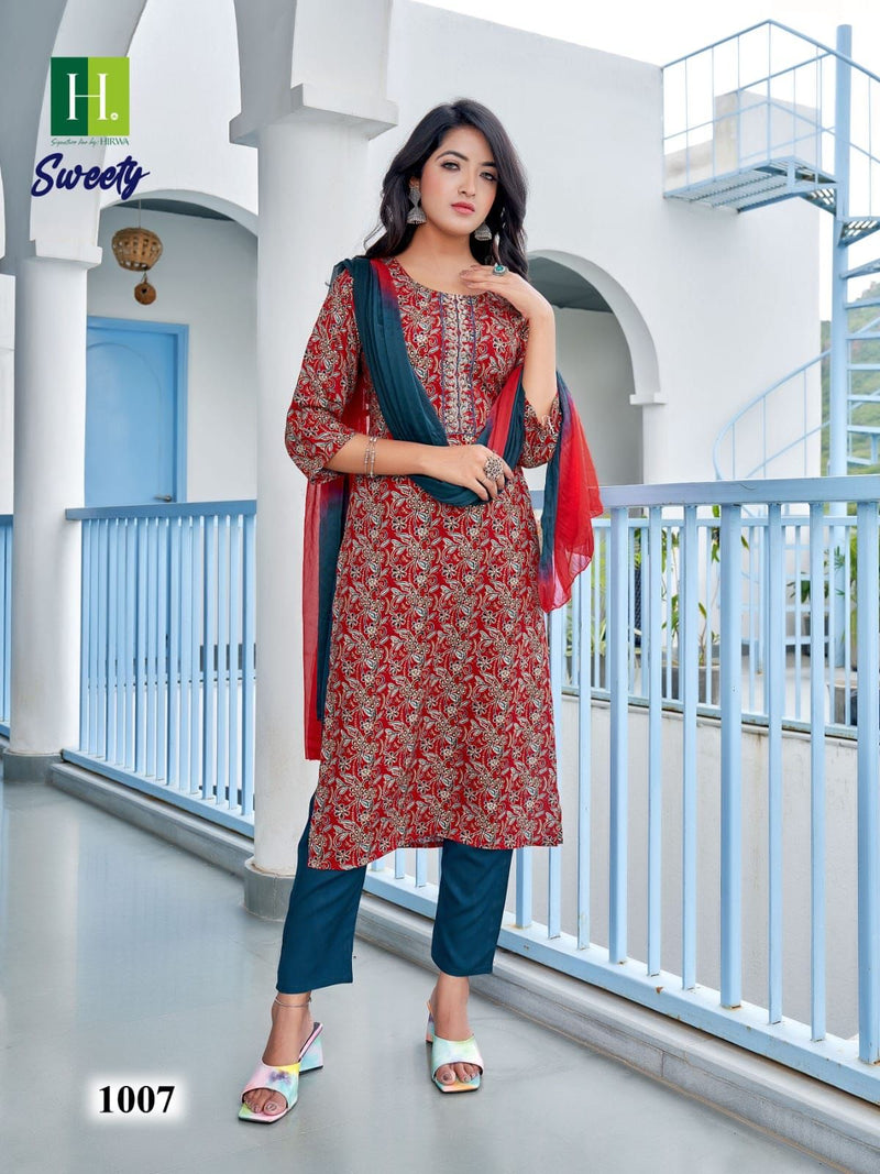 Hirwa Sweety Rayon Heavy Foil Printed Fancy Wear Kurti With Bottom