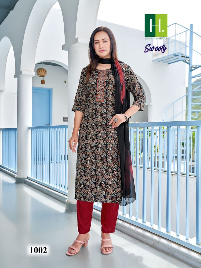 Hirwa Sweety Rayon Heavy Foil Printed Fancy Wear Kurti With Bottom