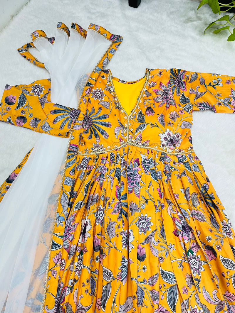 Mbl D No 301 Cotton Printed Beautiful Hand mand glass Mirror Alia Cut Kurtis