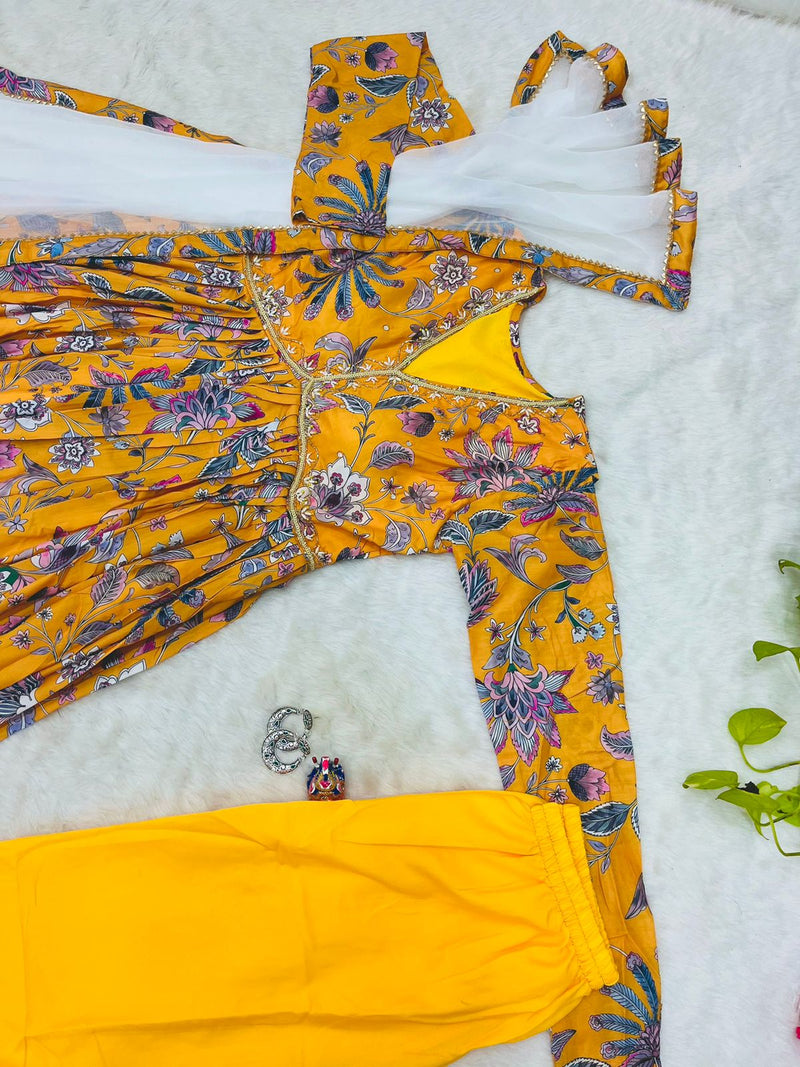 Mbl D No 301 Cotton Printed Beautiful Hand mand glass Mirror Alia Cut Kurtis