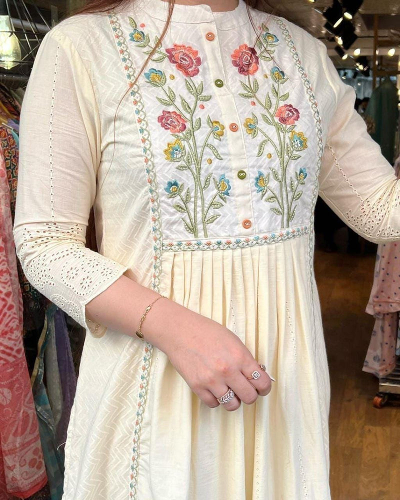 Vf Chikankari Cotton Designer Shiffli Kurti With Pant With Malmal Dupatta