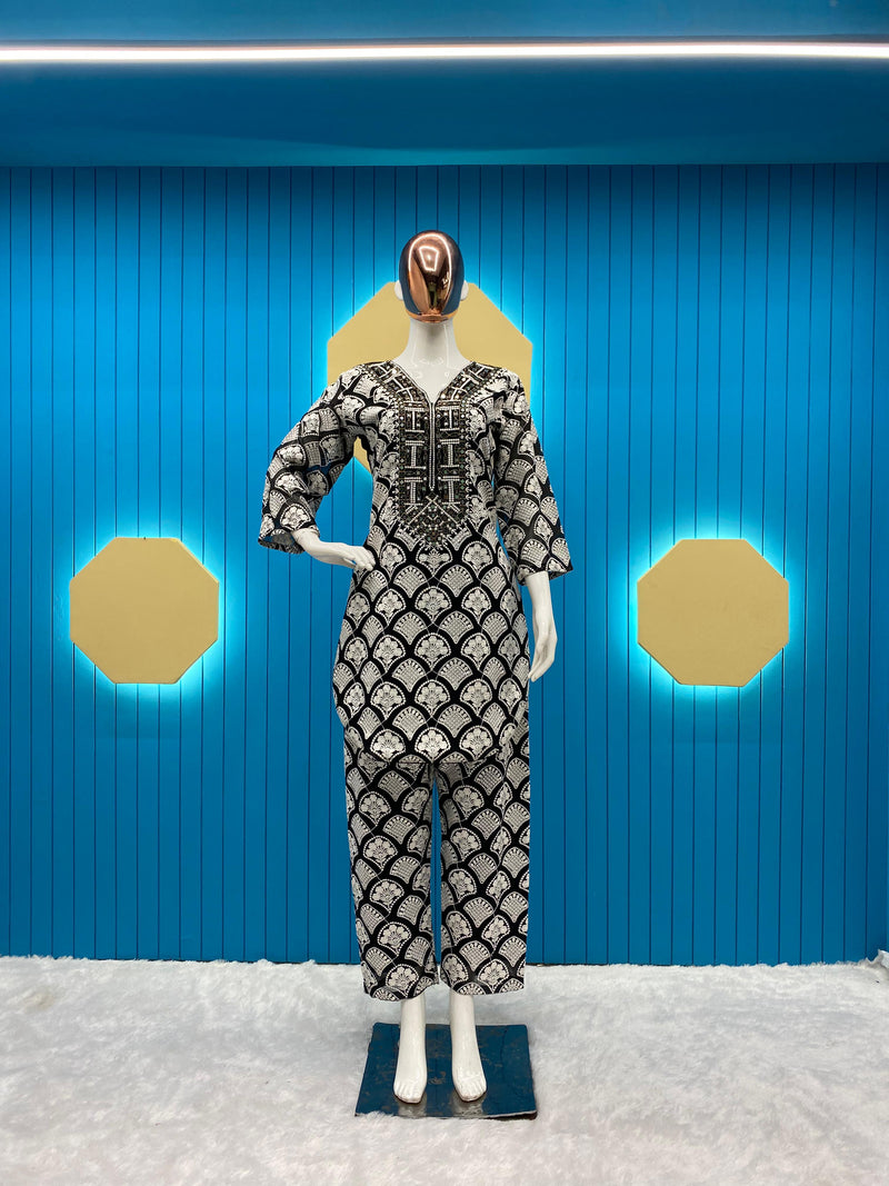 Lg D No 1759 Fox Georgette With Embroidered Readymade Kurti Collection