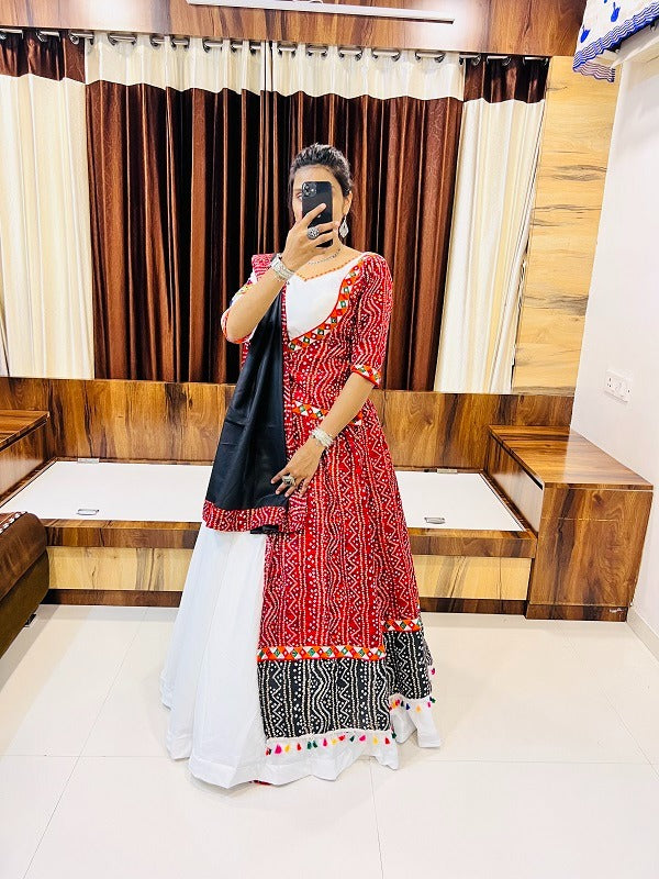 aawiya offical Awy 7046 Cotton With Lace Work Designer Lehngas Collection