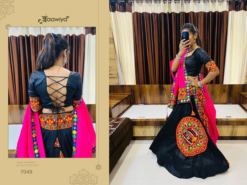 Aawiya Official Rajwadi Vol 8 Cotton Silk Designer Traditional Navratri Collection Choli