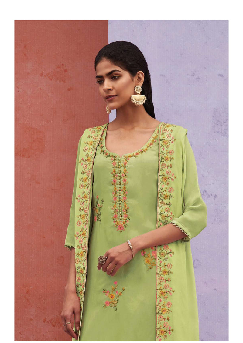 Ganga Fashion Ruhani 2003 Bemberg Silk Thread Embroidery Wedding Wear Salwar Kameez