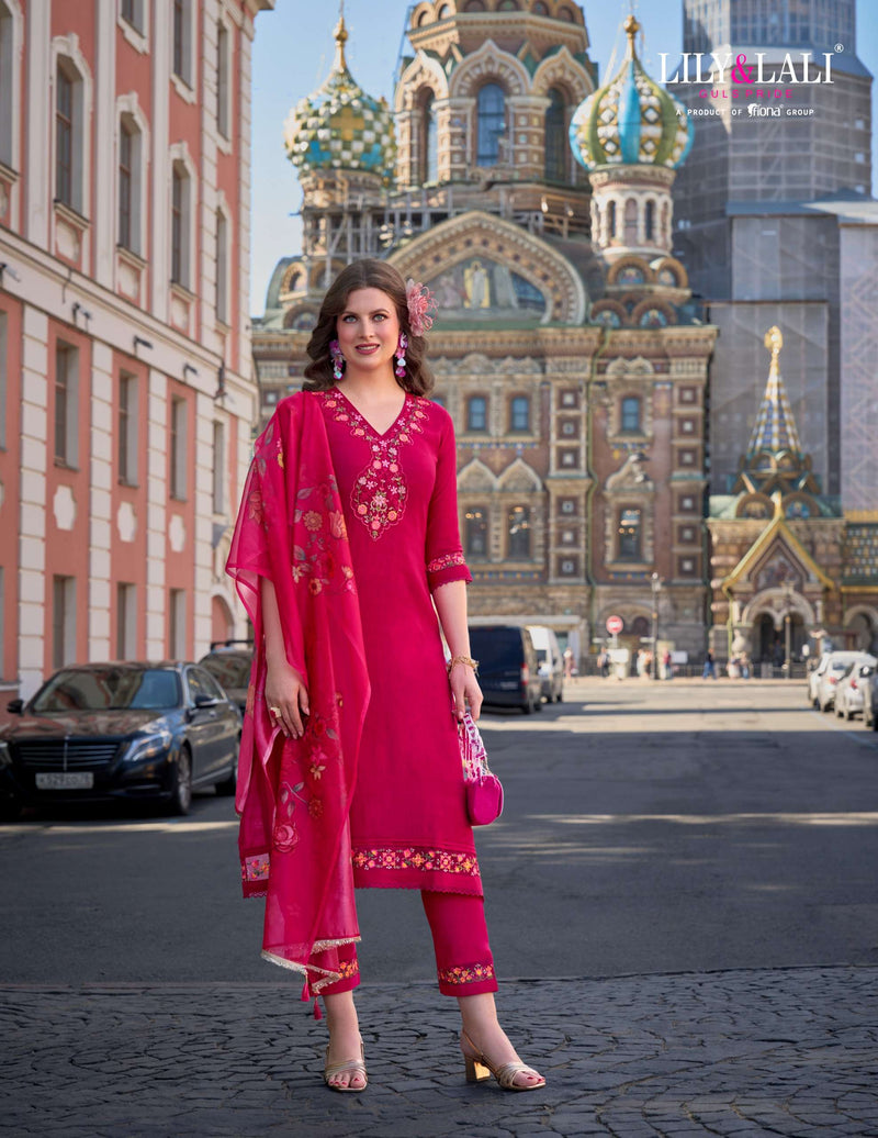 Lily And Lali Srivalli viscose Beautiful Festival Wear Kurti Pant Dupatta Set