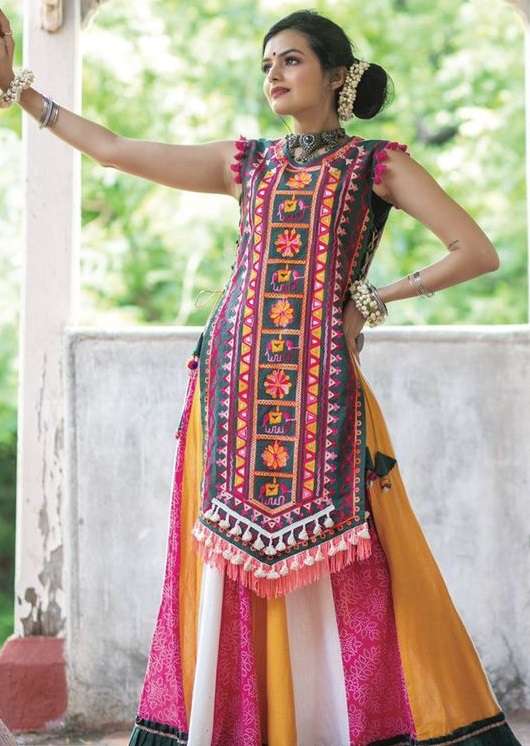 Mesmora Atrangi Cotton Heavily Embroidered Handmade Latkans Kurti Paired Flairy Skirt Navratri Collection