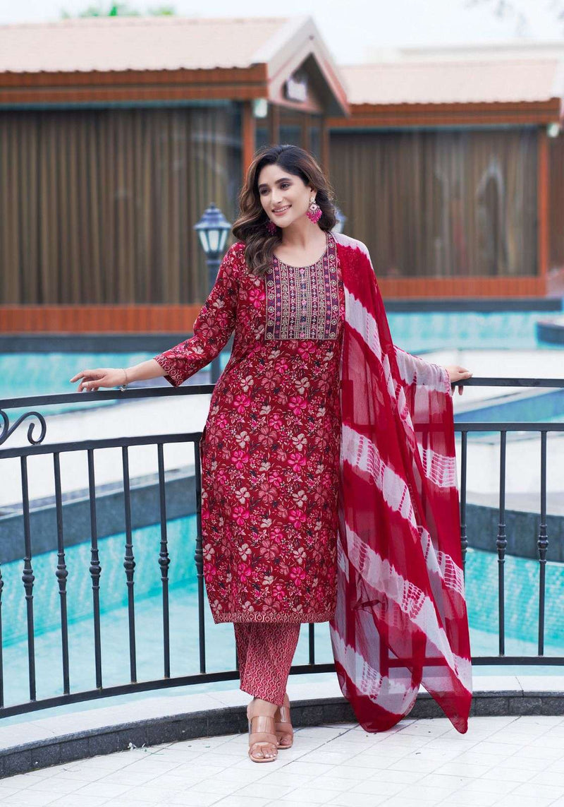 Mystic 9 Shagun Vol 6 Rayon Capsule Foil Print Daily Wear Kurti Pant Dupatta Set