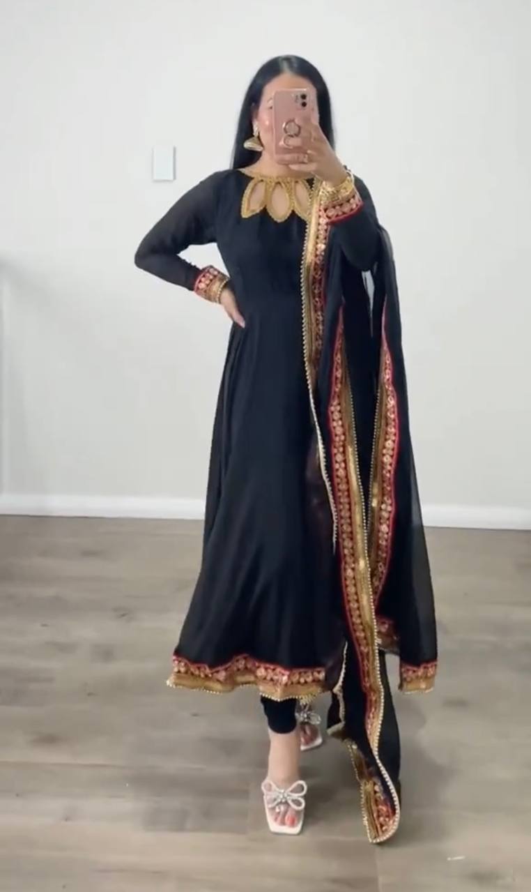 Zf D No 337 Fox Georgette Heavy Embroidery Designer Work Fancy Kurti Collection