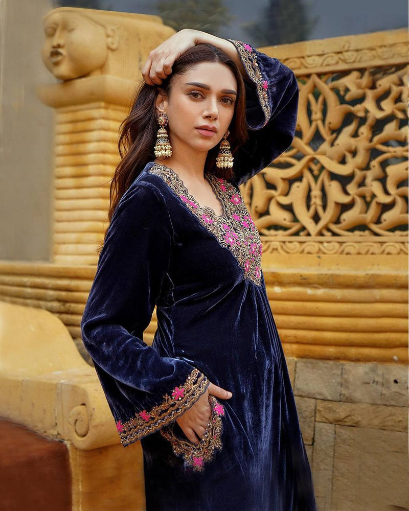Lc D No 1041 Velvet Georgette With Embroidery Work Kurti Collection