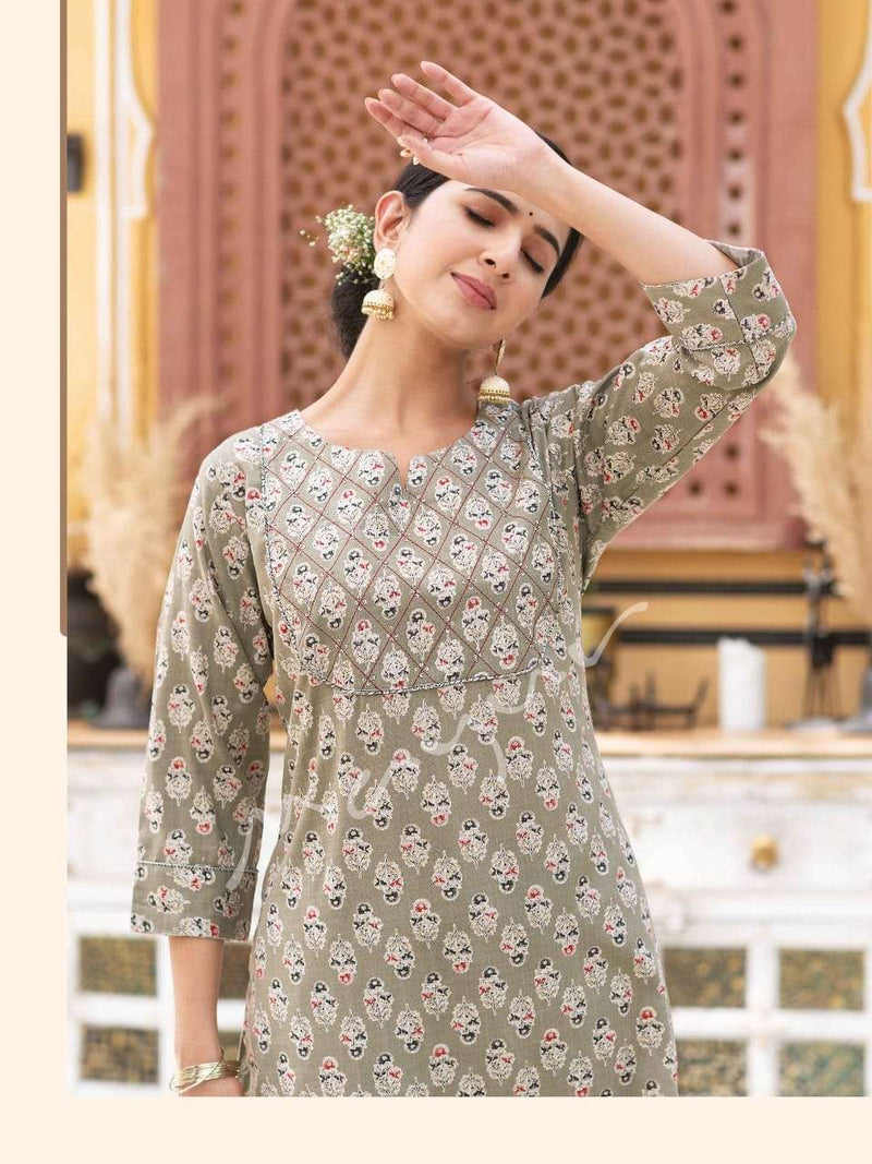 Sue Mue By Mayur Cotton Rayon Casual Kurti With Pant Pair