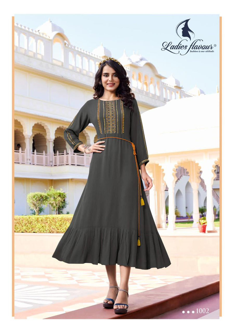 Ladies Flavour Mastani Rayon Wrinkle Embroidery Sequnce With Fancy Dori Partywear Kurti