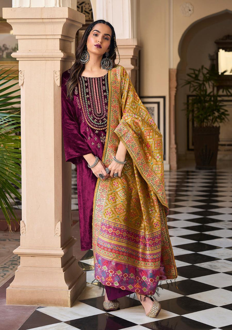 Gull Jee Farhin Velvet With Beautiful Heavy Embroidery Work Stylish Designer Party Wear Salwar Kameez