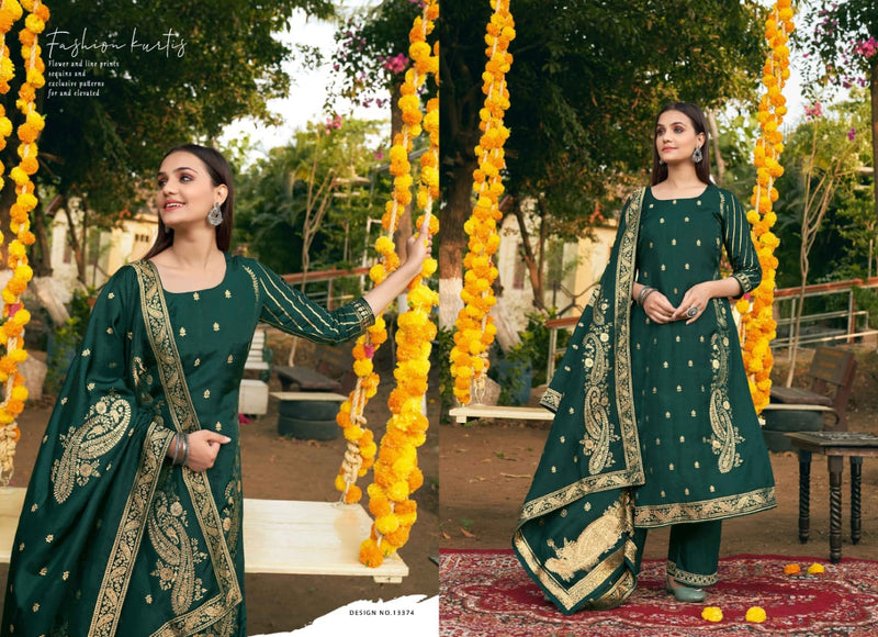 Kalaroop Laavanya Jacquard With Heavy Embroidery Work Stylish Designer Festive Wear Fancy Kurti