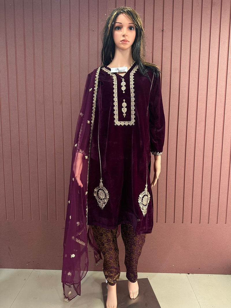 Shree Fabs Dno R 1045 Velvet With Heavy Embroidery Work Stylish Designer Party Wear Pret Kurti
