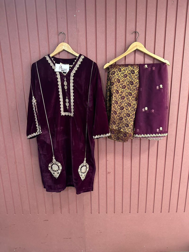 Shree Fabs Dno R 1045 Velvet With Heavy Embroidery Work Stylish Designer Party Wear Pret Kurti