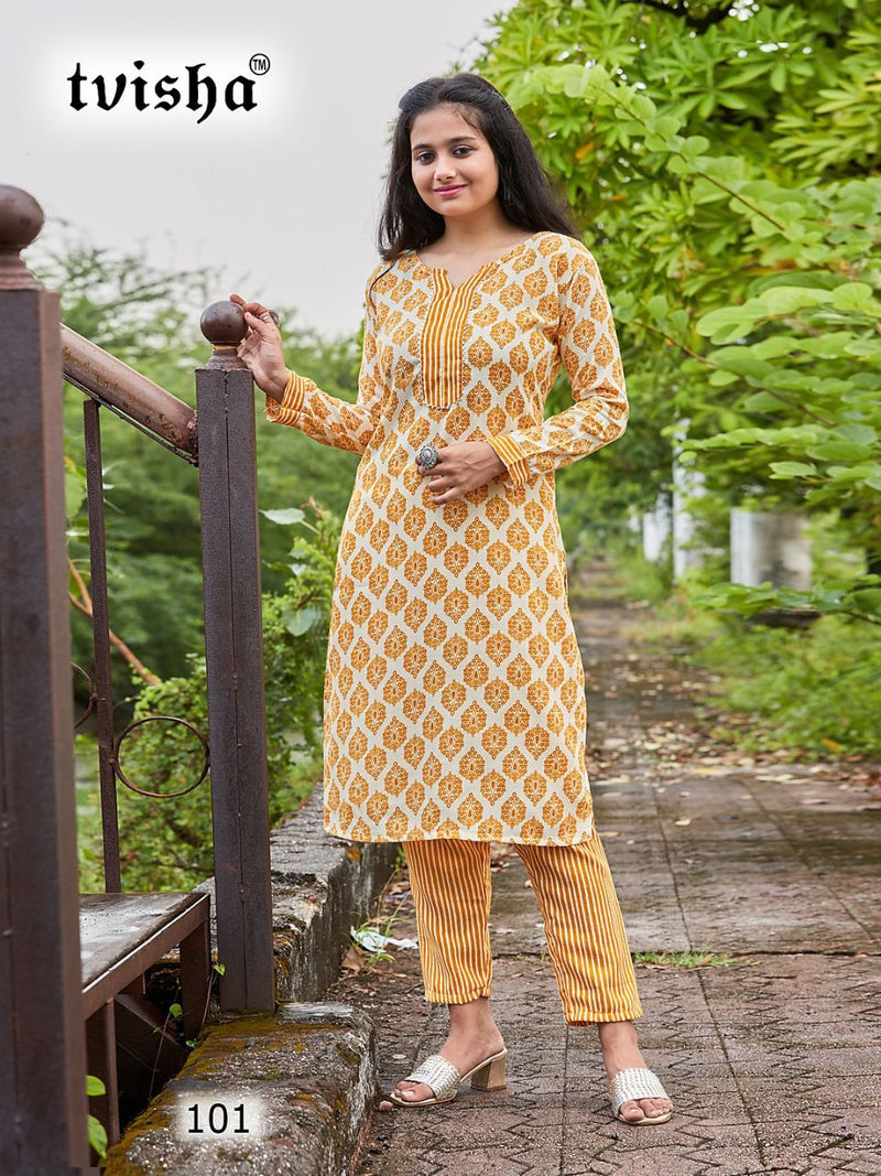 Raashee Tavisha Pure Cotton With Beautiful Work Stylish Designer Casual Look Fancy Kurti