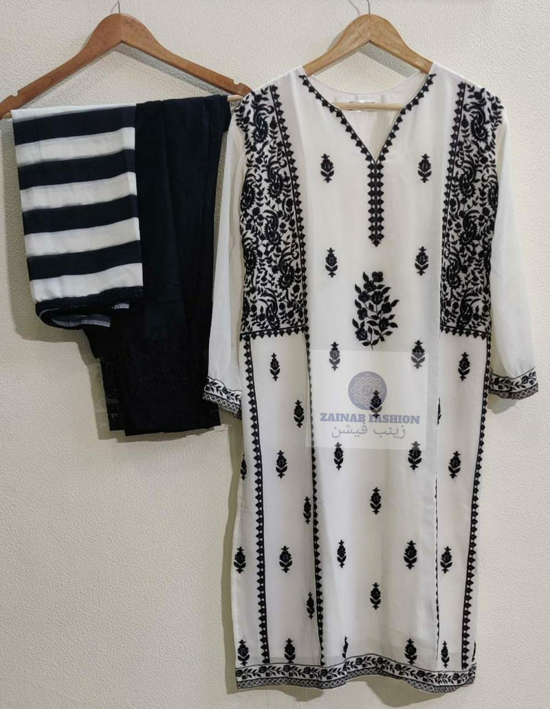 Zainab Fashion Dno 1208  Fox Greorgette Stylish Designer Wear Pret Kurti