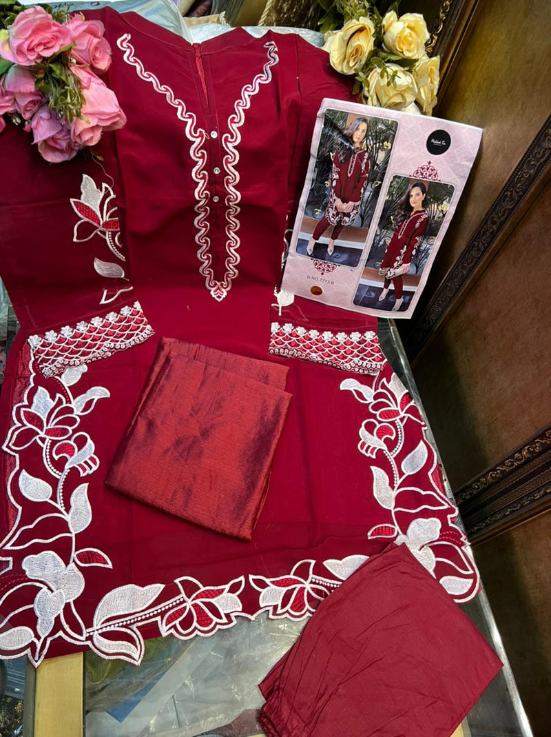 Mehboob Tex Dno 7773 B Georgette With Beautiful Heavy Embroidery Work Stylish Designer Party Wear Kurti