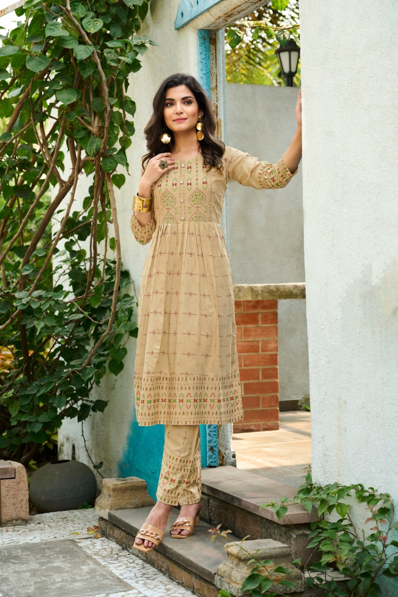 Rangjyot Saarvi Vol-1 Rayon With Foil Printed Work Stylish Designer Attractive Look Fancy Kurti