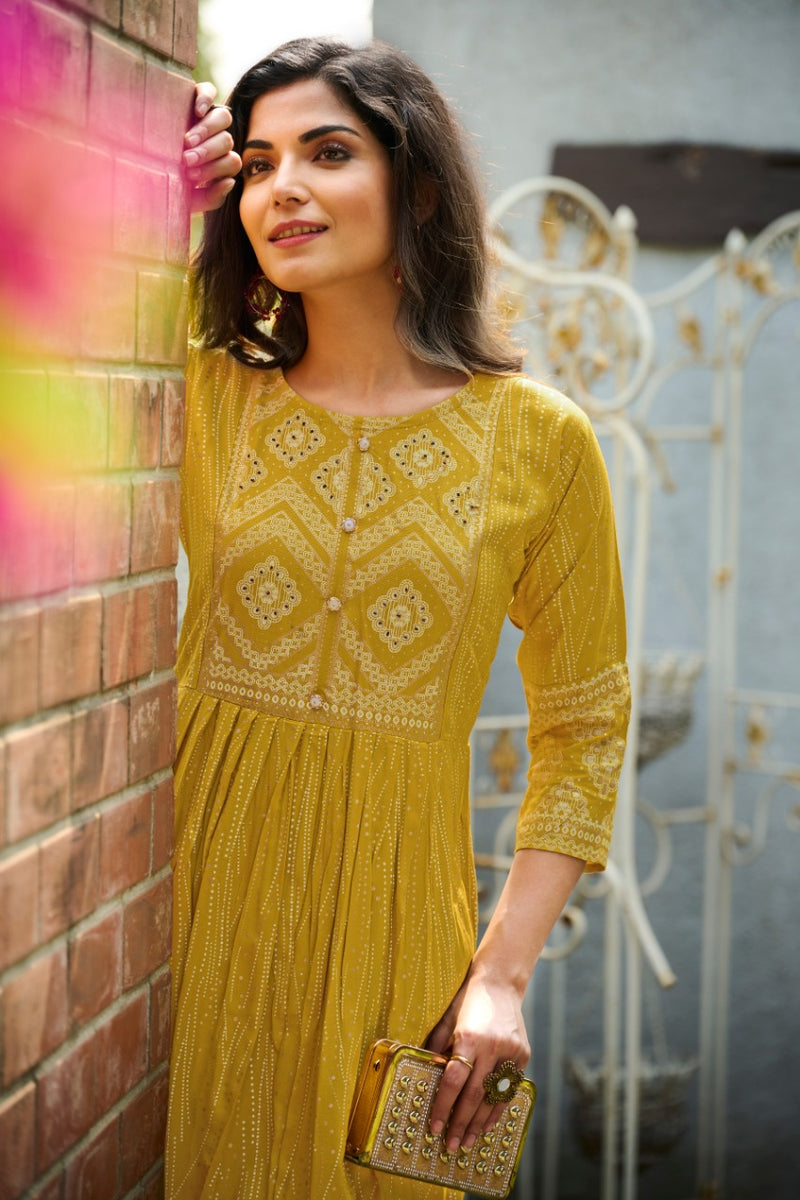 Rangjyot Saarvi Vol-1 Rayon With Foil Printed Work Stylish Designer Attractive Look Fancy Kurti