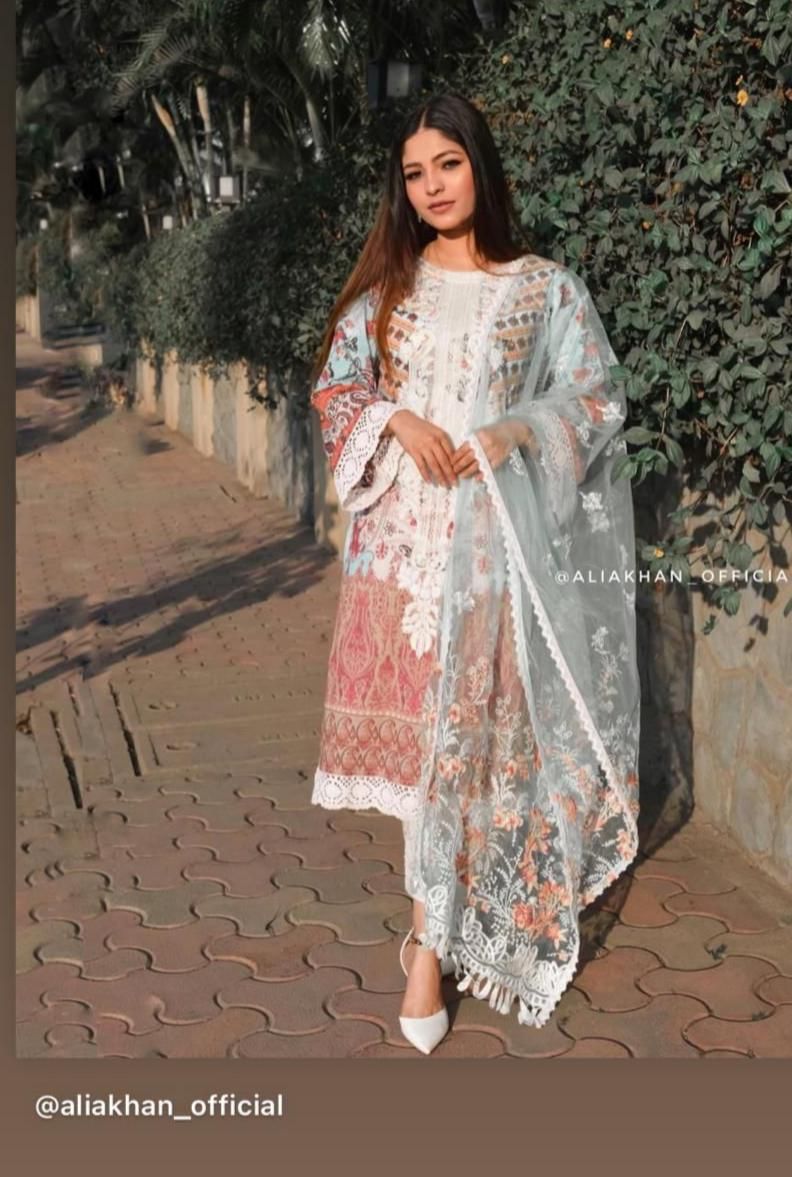 Shree Fab Sobia Nazir Lawn Collection 13601 Pure Lawn Cotton Salwar Suit